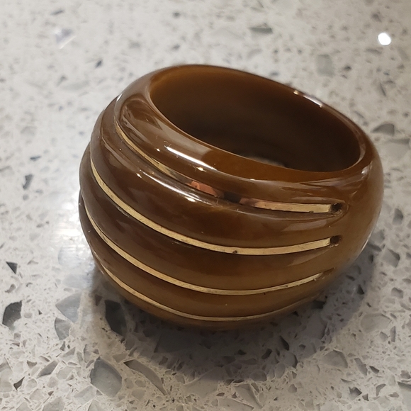 14kt Tiger eye dome ring - Picture 3 of 7